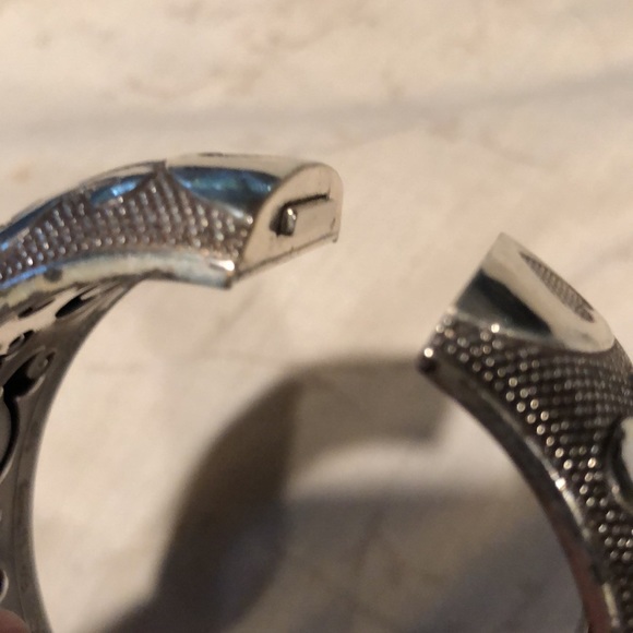 Brighton ANDALUZ Silver Scroll Wide Hinged Bangle - Picture 8 of 8